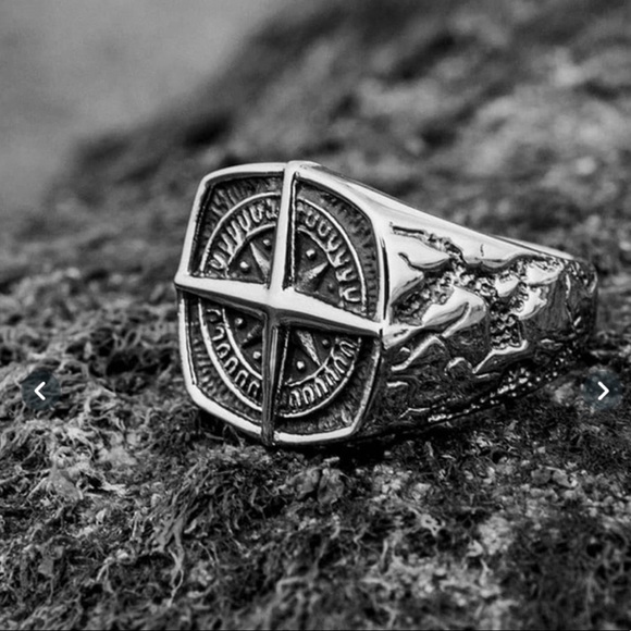 Stainless COMPASS RING - Picture 4 of 5